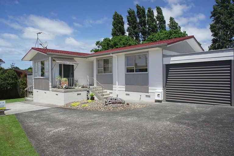 Photo of property in 2/12 Chesley Place, Half Moon Bay, Auckland, 2012