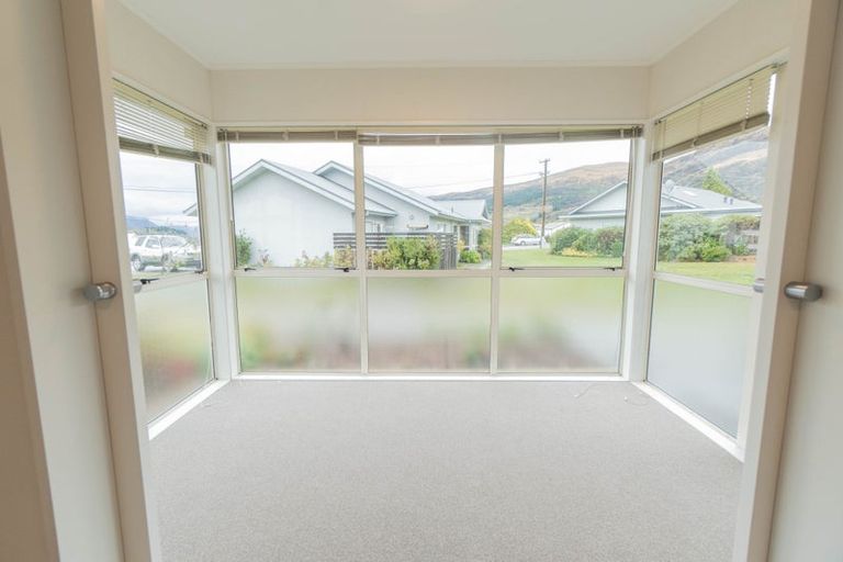 Photo of property in Frankton Court, 32 Mcbride Street, Frankton, Queenstown, 9300