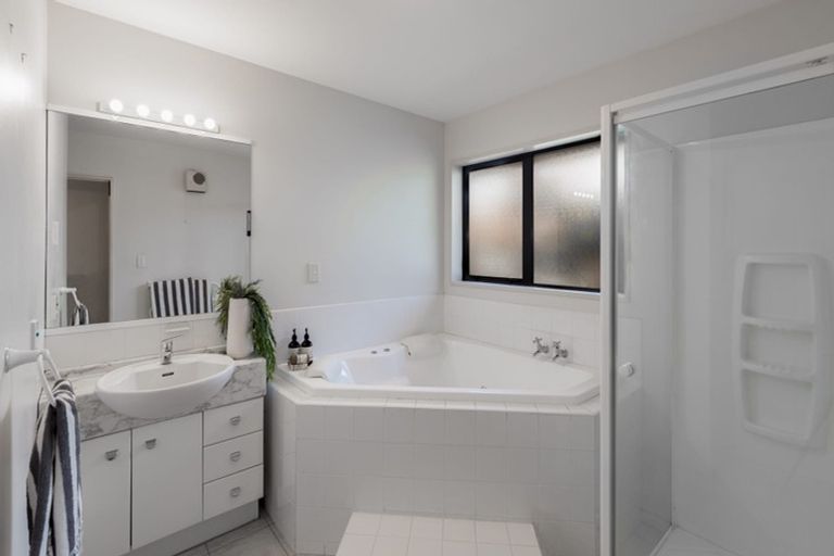 Photo of property in 25 Aston Drive, Waimairi Beach, Christchurch, 8083