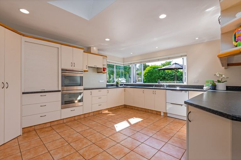 Photo of property in 26 Brightwater Terrace, Terrace End, Palmerston North, 4410