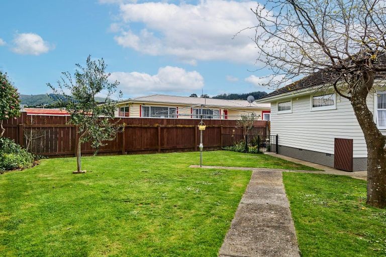 Photo of property in 29 Rosebank Avenue, Avalon, Lower Hutt, 5011