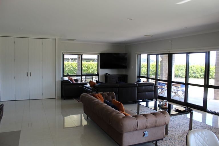 Photo of property in 233 Raynes Road, Rukuhia, Hamilton, 3282