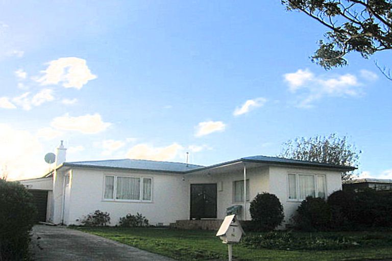 Photo of property in 3 Aberdeen Avenue, Takaro, Palmerston North, 4412