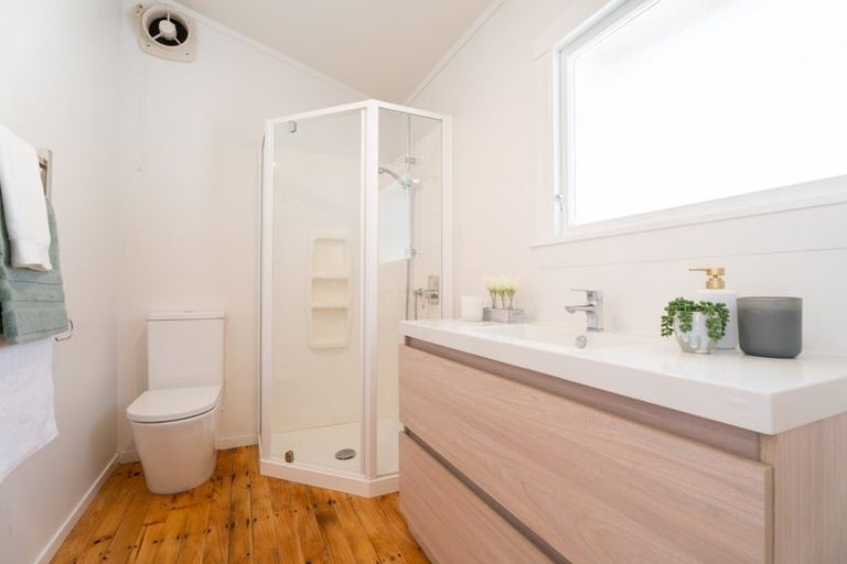 Photo of property in 28a Whanake Street, Titahi Bay, Porirua, 5022