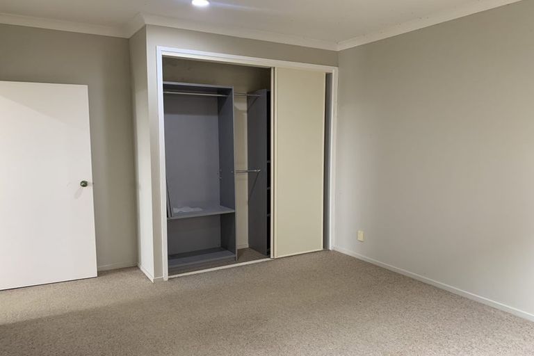 Photo of property in 2a Castleton Drive, Howick, Auckland, 2014