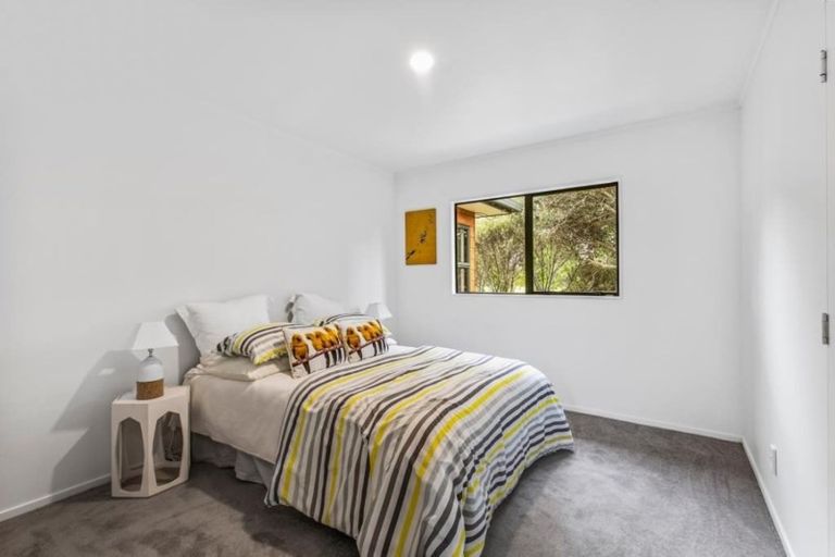 Photo of property in 2/73 Bond Crescent, Forrest Hill, Auckland, 0620