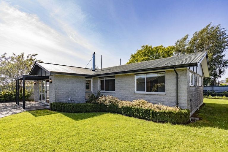 Photo of property in 56 Kowhai Avenue, Rangiora, 7400