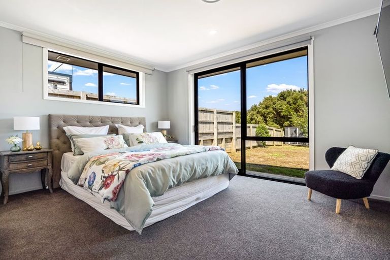 Photo of property in 14 Wheriko Avenue, Glenbrook, Waiuku, 2681