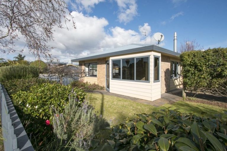 Photo of property in 10 Alexander Street, Katikati, 3129