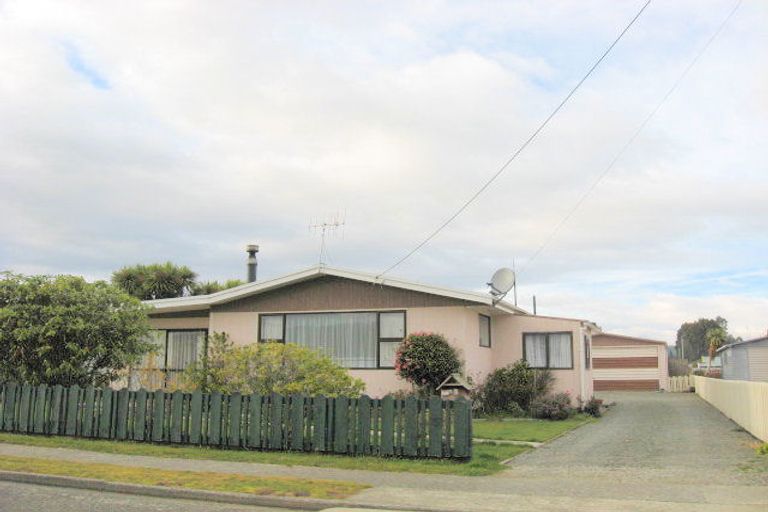 Photo of property in 24 Moana Crescent, Te Anau, 9600