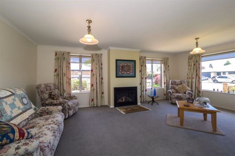 Photo of property in 49 Mcmurdo Street, Tinwald, Ashburton, 7700