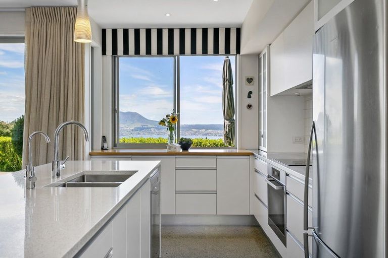 Photo of property in 12 Cameron Drive, Acacia Bay, Taupo, 3385