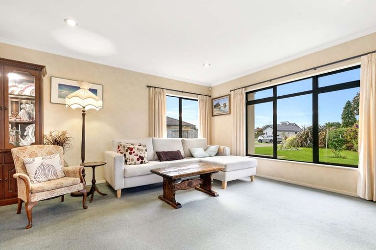 Photo of property in 37 Pacific Cove Drive, Papamoa Beach, Papamoa, 3118