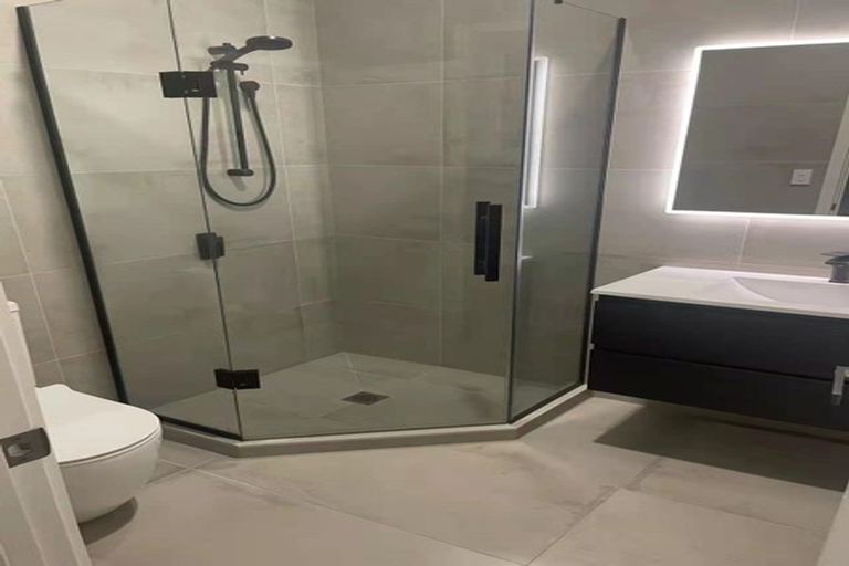 Photo of property in 45 Rathmullen Place, Pinehill, Auckland, 0632