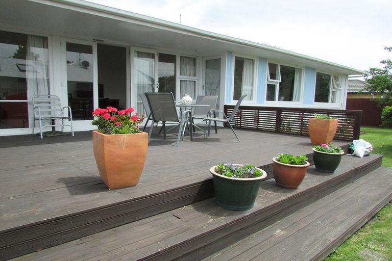 Photo of property in 39 Compton Street, Woolston, Christchurch, 8062