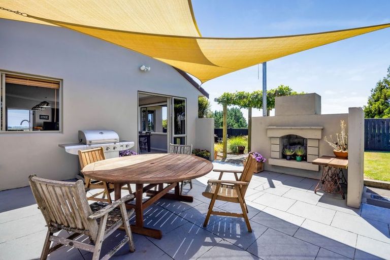 Photo of property in 355 Ngawhini Road, Hawera, 4674