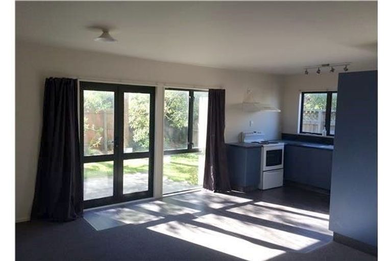 Photo of property in 120c Elizabeth Street, Riccarton, Christchurch, 8041