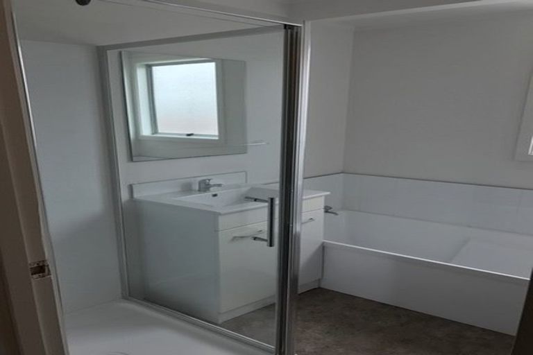 Photo of property in 74 John Walker Drive, Manurewa, Auckland, 2102