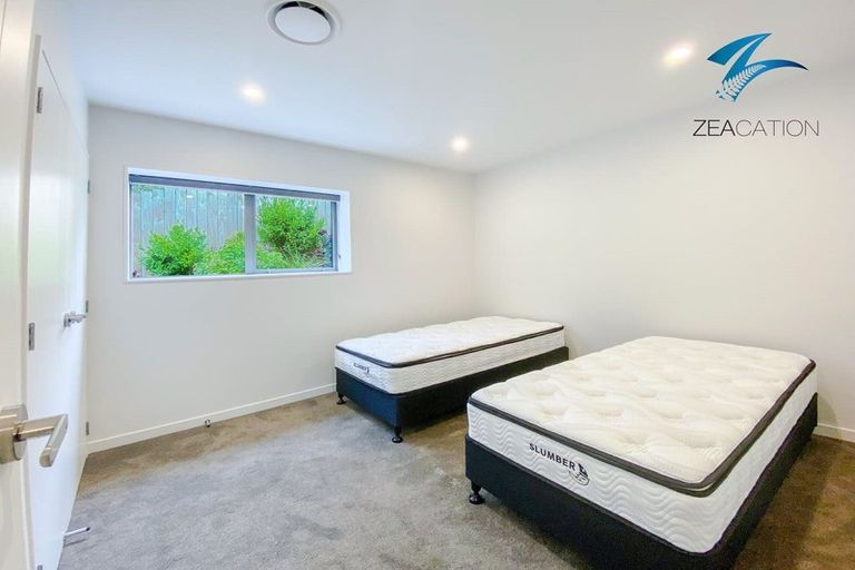 Photo of property in 106 Admirals Court Drive, Greenhithe, Auckland, 0632