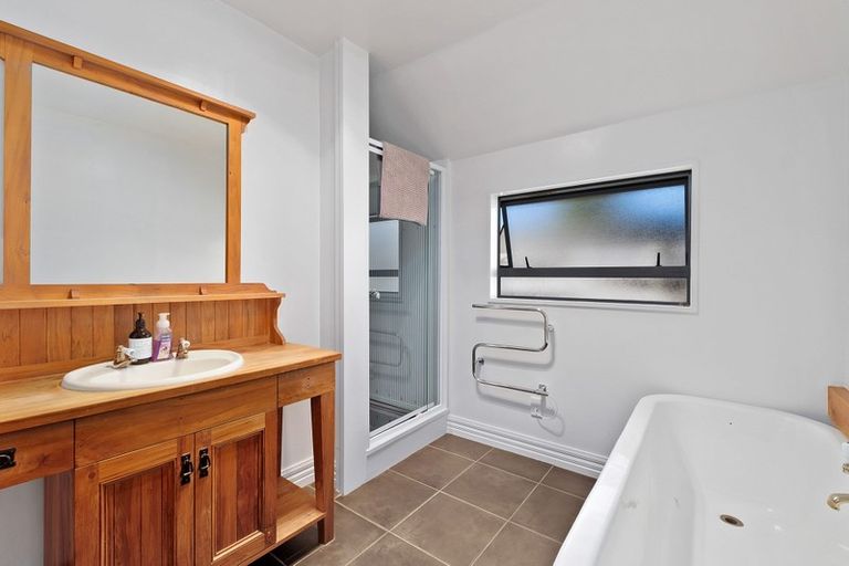 Photo of property in 47 Lagoon Avenue, Albert Town, Wanaka, 9305