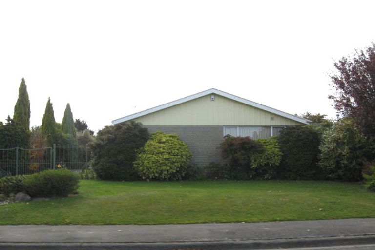 Photo of property in 10 Doncaster Street, Sockburn, Christchurch, 8042