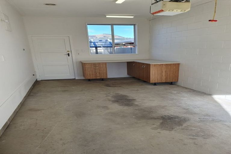 Photo of property in 17 Bush Road, Mosgiel, 9024