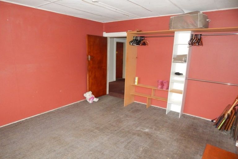 Photo of property in 1 Curtis Street, Hector, 7822