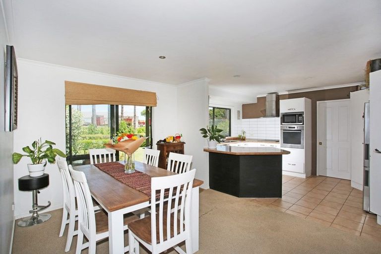 Photo of property in 11d Hyland Place, Waiuku, 2681