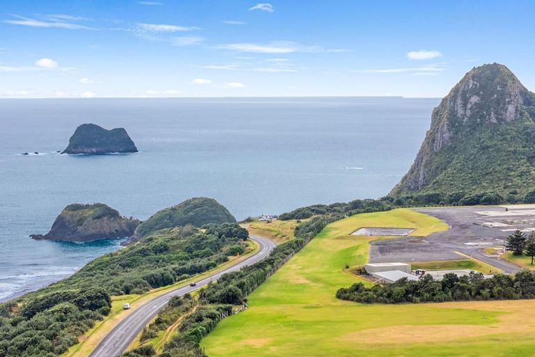 Photo of property in 40 Herekawe Drive, Spotswood, New Plymouth, 4310