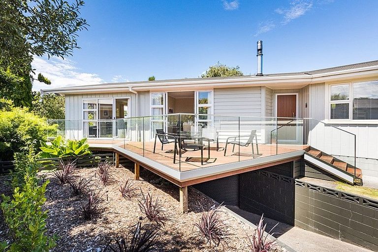 Photo of property in 104 Long Melford Road, Awapuni, Palmerston North, 4412