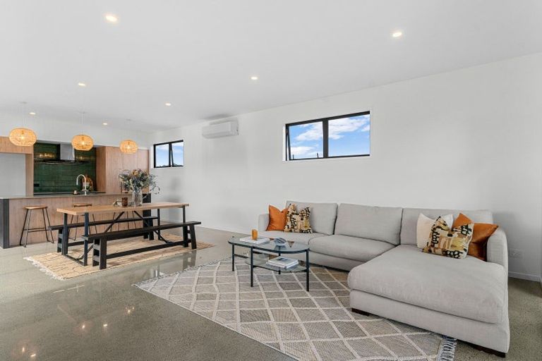 Photo of property in 8 Grey Heron Close, Mangawhai Heads, 0573