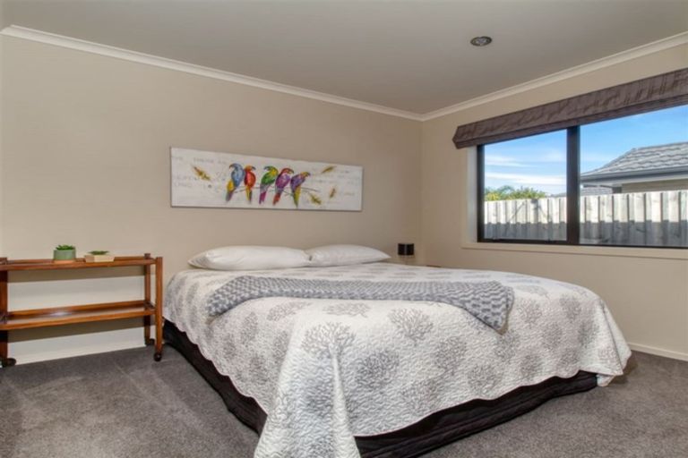 Photo of property in 13 Waitaha Place, Clive, 4102