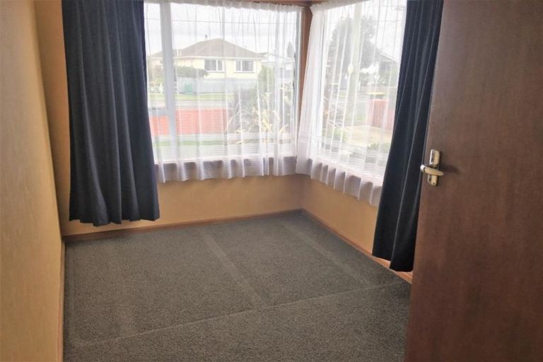 Photo of property in 58 Hargood Street, Woolston, Christchurch, 8062
