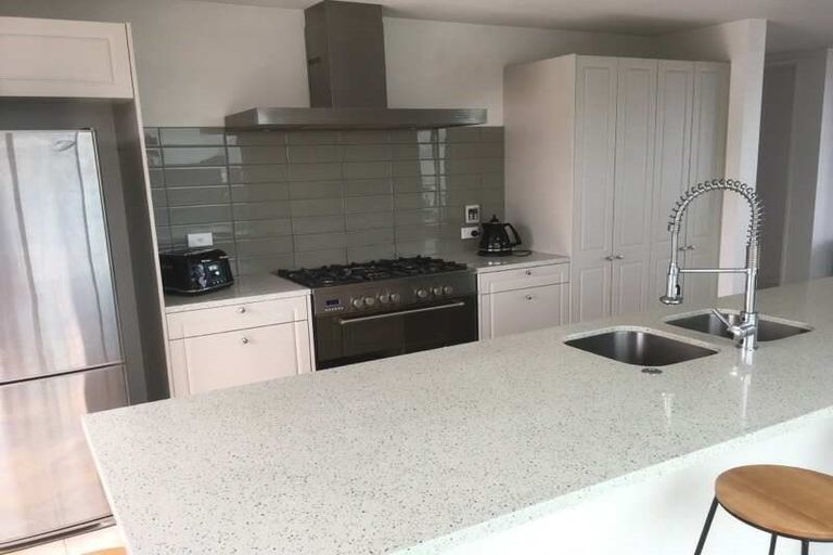 Photo of property in 135 Rosetta Road, Raumati South, Paraparaumu, 5032