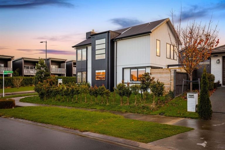 Photo of property in 3 Podgora Avenue, Kumeu, 0810