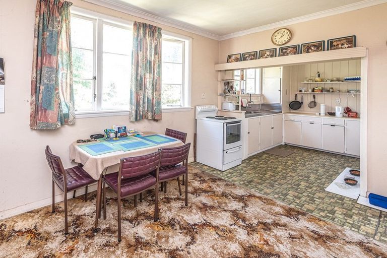 Photo of property in 10 Oturi Road, Waverley, 4510