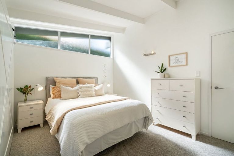 Photo of property in 1/52 Norwood Road, Bayswater, Auckland, 0622