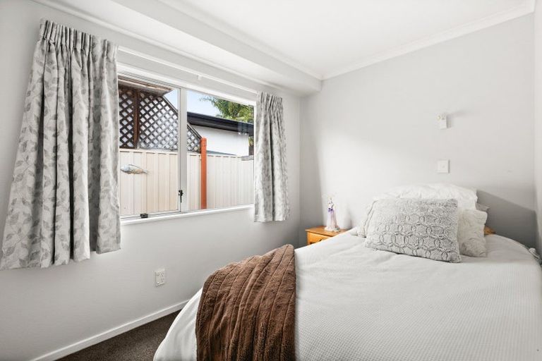 Photo of property in 2a Cassino Crescent, Onekawa, Napier, 4110