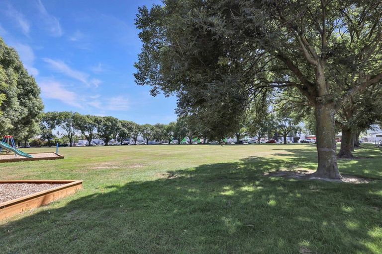 Photo of property in 17 Mona Square, Ashburton, 7700