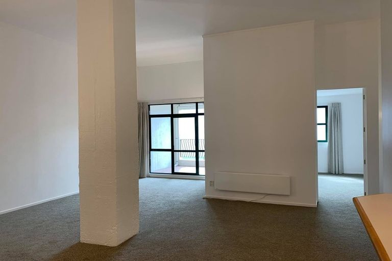 Photo of property in Tennyson Apartments, 19/25 Tennyson Street, Te Aro, Wellington, 6011