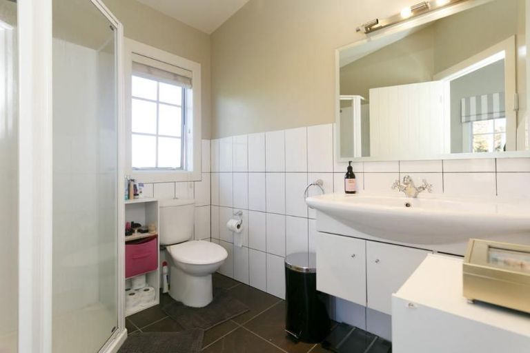 Photo of property in 104 Gillies Avenue, Taupo, 3330