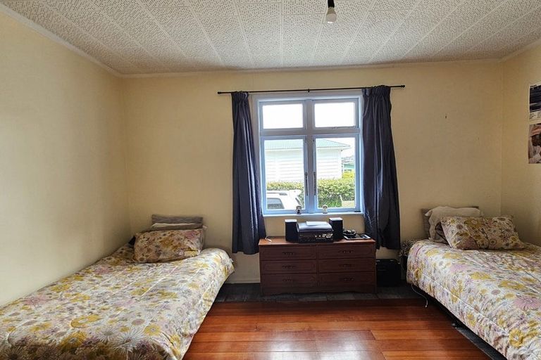 Photo of property in 35 Awatea Street, Ranui, Porirua, 5024