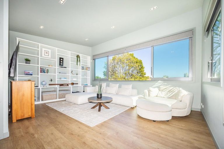 Photo of property in 34b Banbury Crescent, Fairfield, Hamilton, 3214