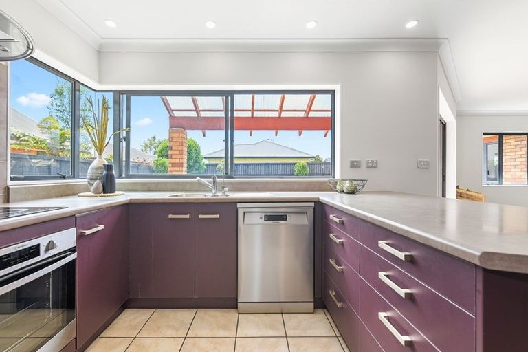 Photo of property in 12 Oldfield Court, Huntington, Hamilton, 3210