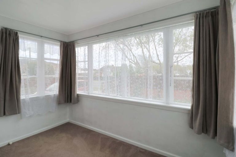 Photo of property in 218 Naenae Road, Naenae, Lower Hutt, 5011