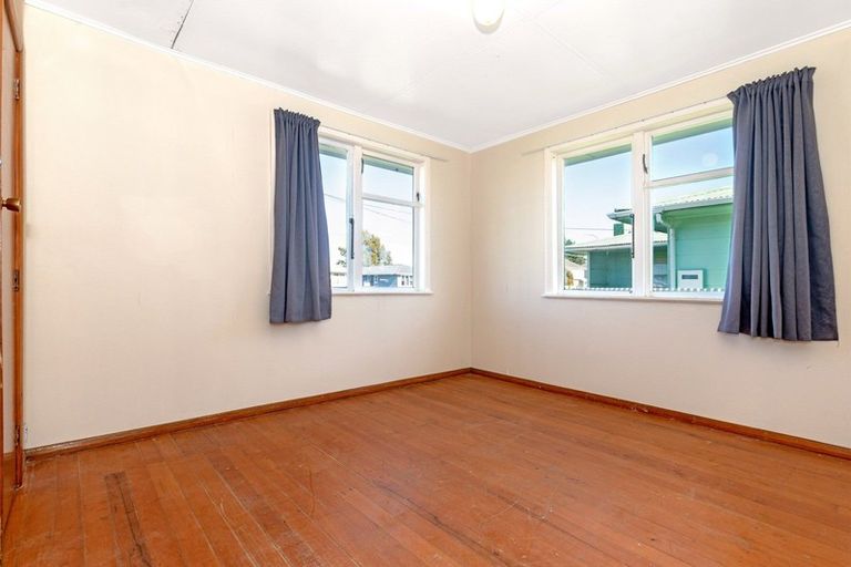Photo of property in 42 Munro Street, Elgin, Gisborne, 4010