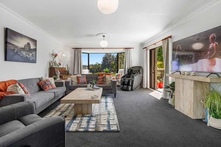 Photo of property in 70 Oteki Park Drive, Welcome Bay, Tauranga, 3112