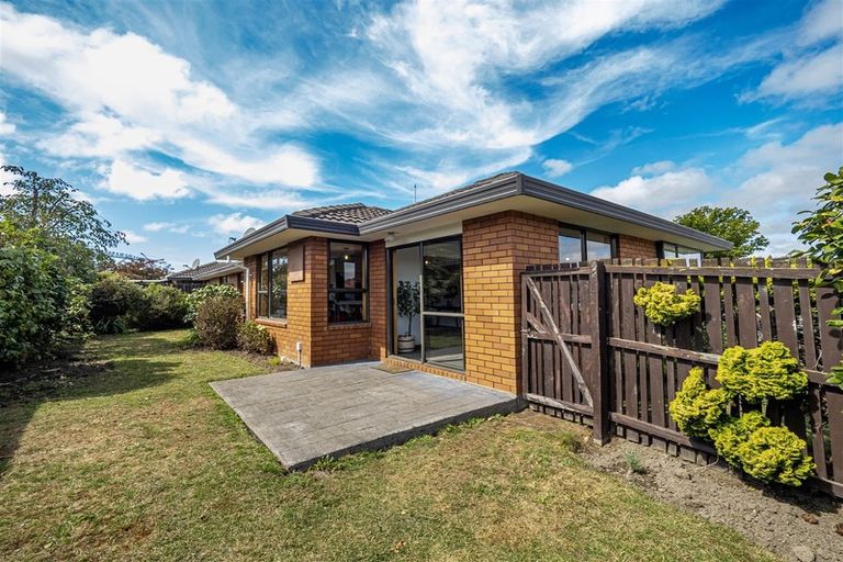 Photo of property in 1/35 Ben Nevis Drive, Broomfield, Christchurch, 8042