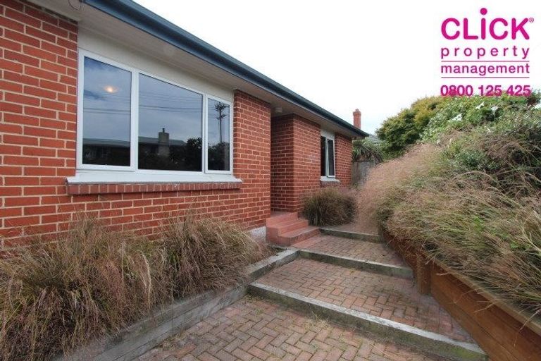 Photo of property in 1 Waldron Crescent, Green Island, Dunedin, 9018