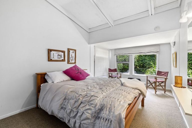 Photo of property in 36 Coroglen Avenue, Birkenhead, Auckland, 0626